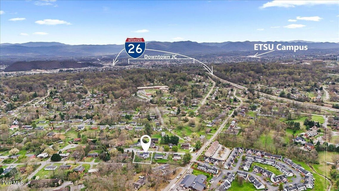 Photo #3: 8 Parwood Court