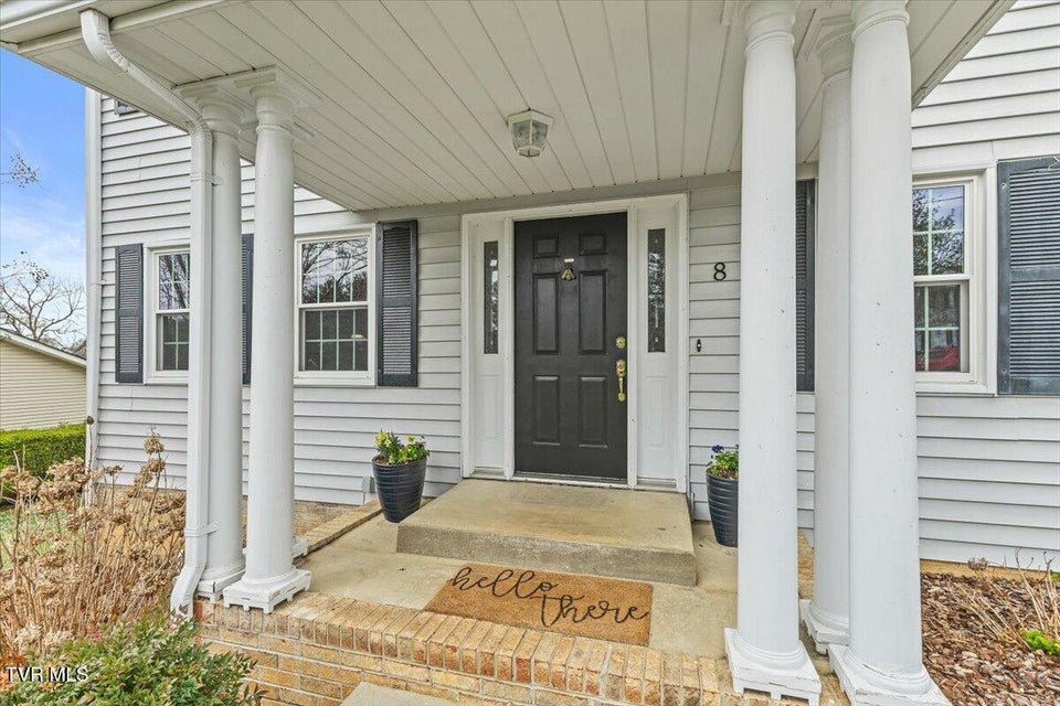 Photo #4: 8 Parwood Court