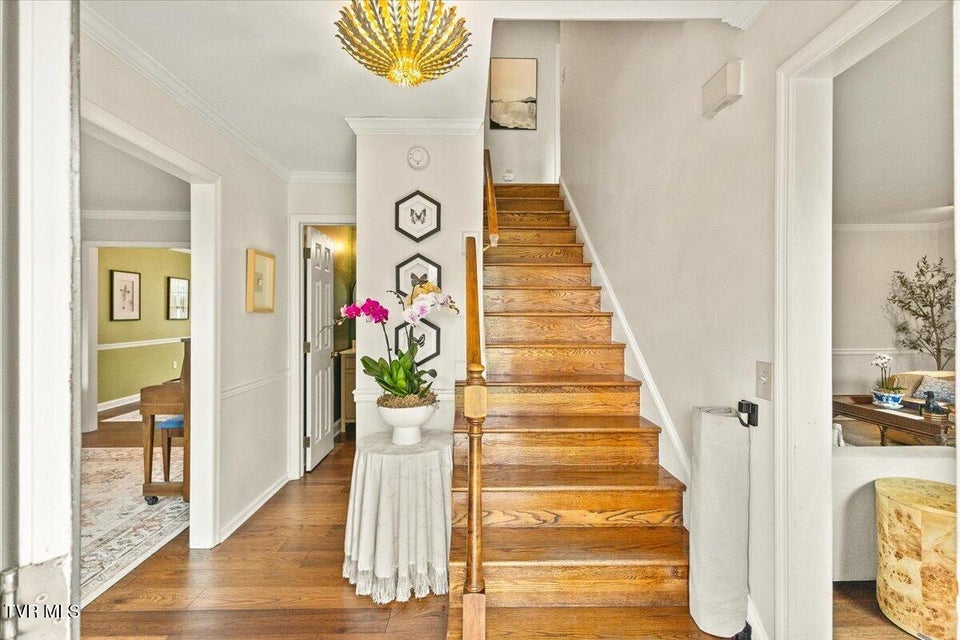 Photo #5: 8 Parwood Court