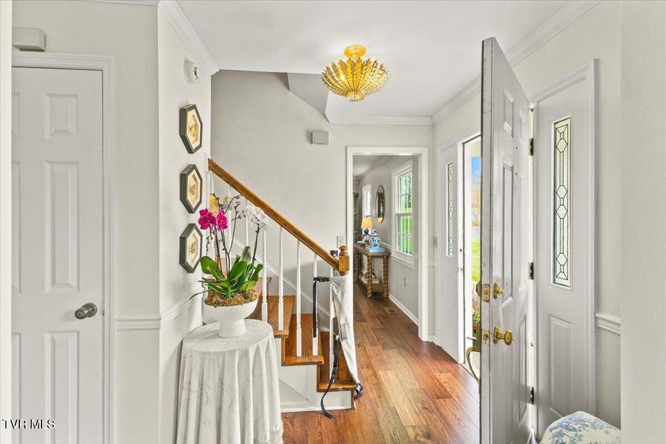 Photo #6: 8 Parwood Court