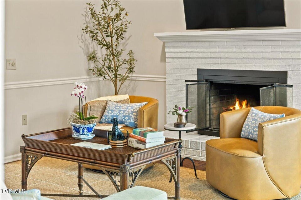 Photo #10: 8 Parwood Court