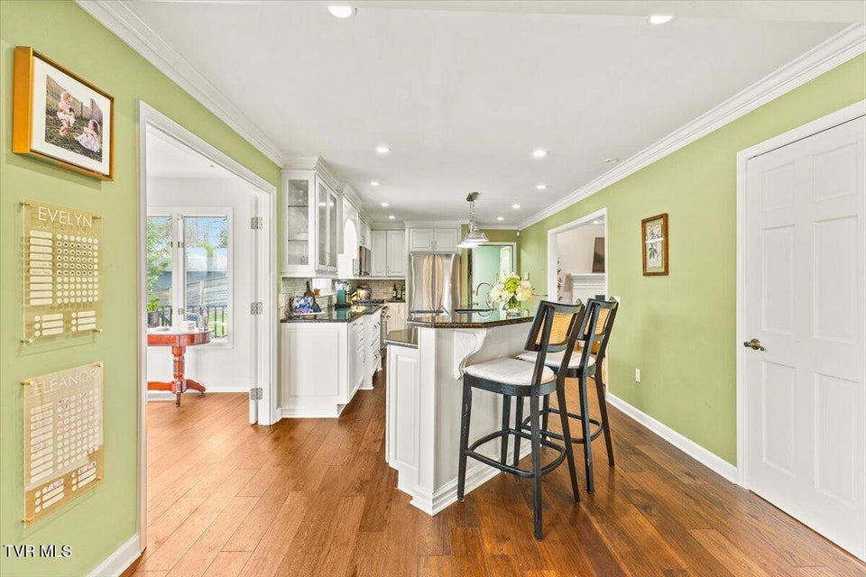 Photo #12: 8 Parwood Court