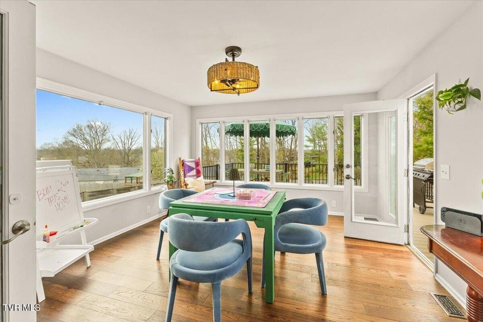 Photo #19: 8 Parwood Court