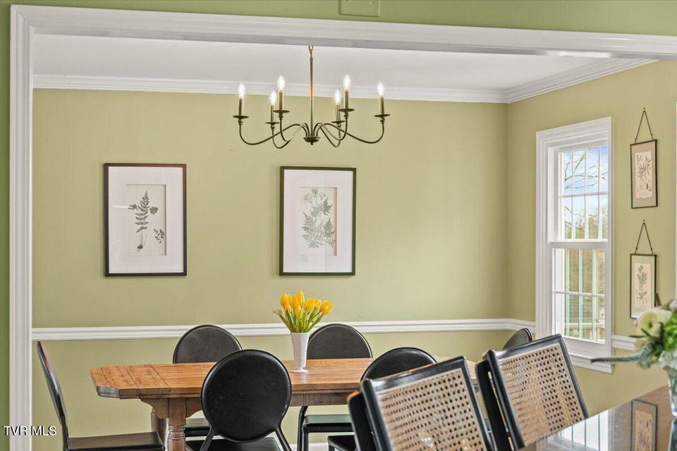 Photo #27: 8 Parwood Court