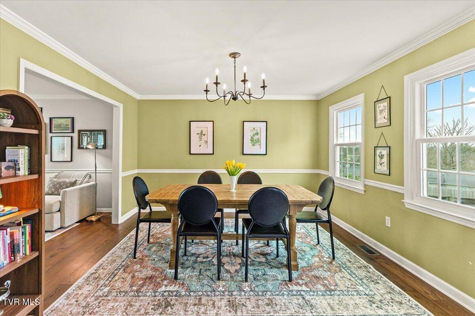 Photo #28: 8 Parwood Court