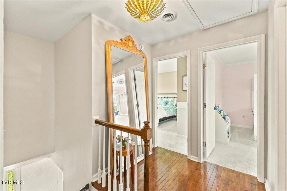 Photo #32: 8 Parwood Court