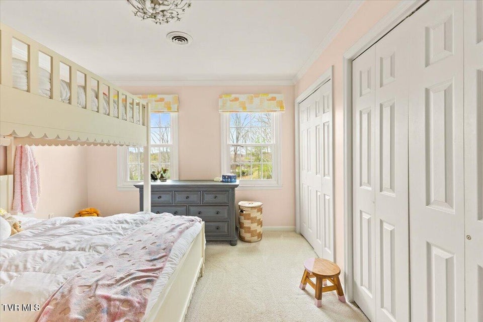 Photo #37: 8 Parwood Court