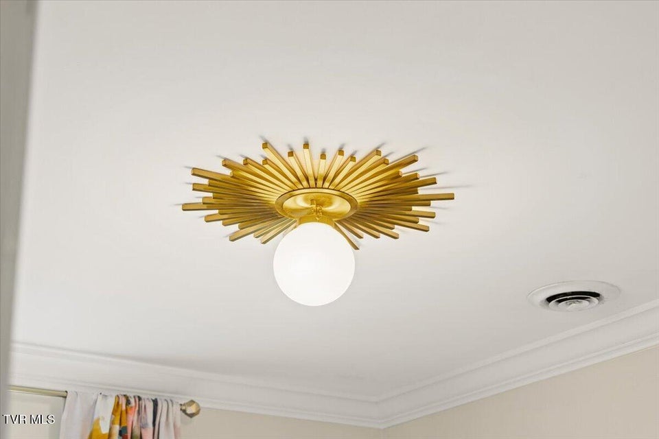 Photo #40: 8 Parwood Court