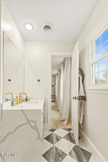 Photo #49: 8 Parwood Court