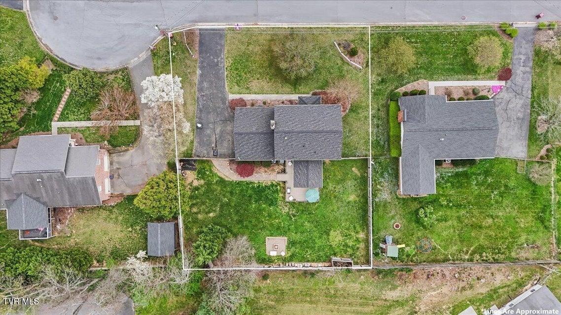 Photo #57: 8 Parwood Court