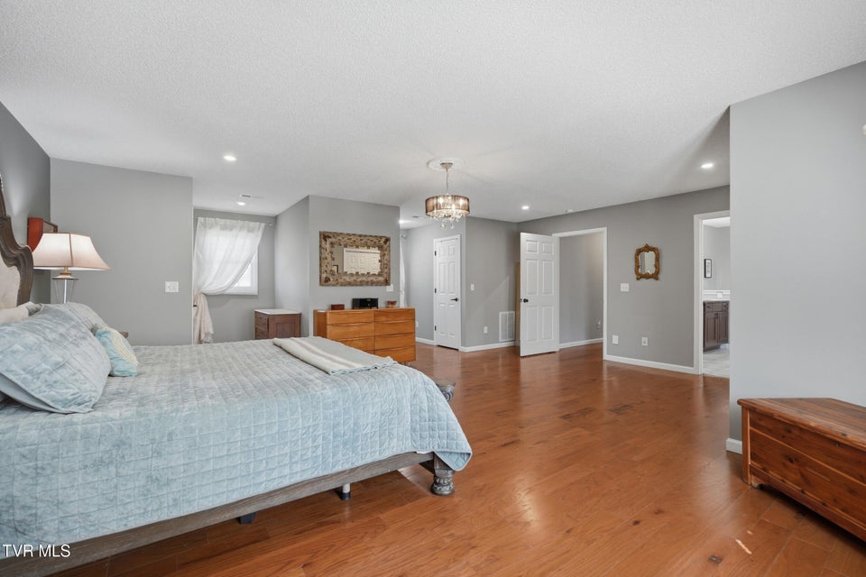 Photo #29: 124 Lazy Lane