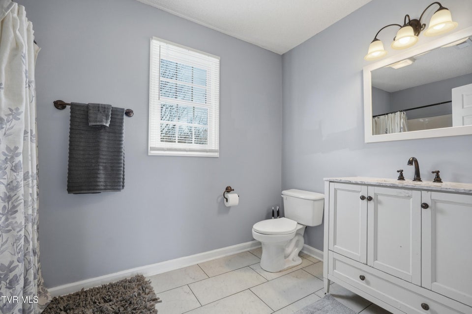 Photo #22: 124 Lazy Lane