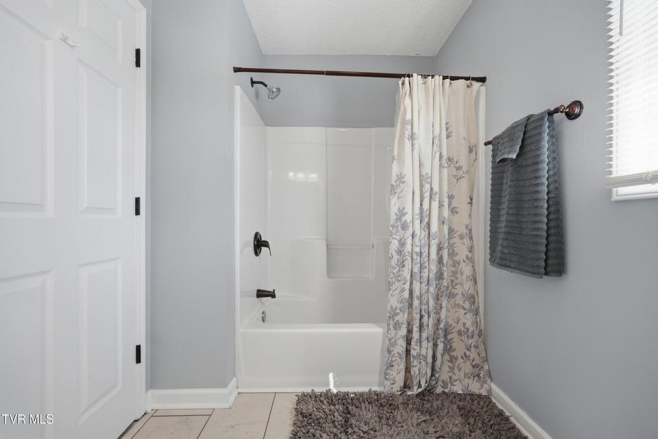 Photo #23: 124 Lazy Lane