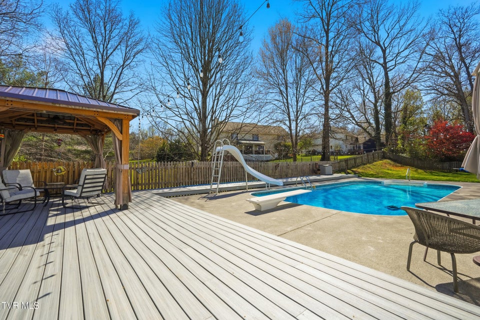 Photo #37: 124 Lazy Lane