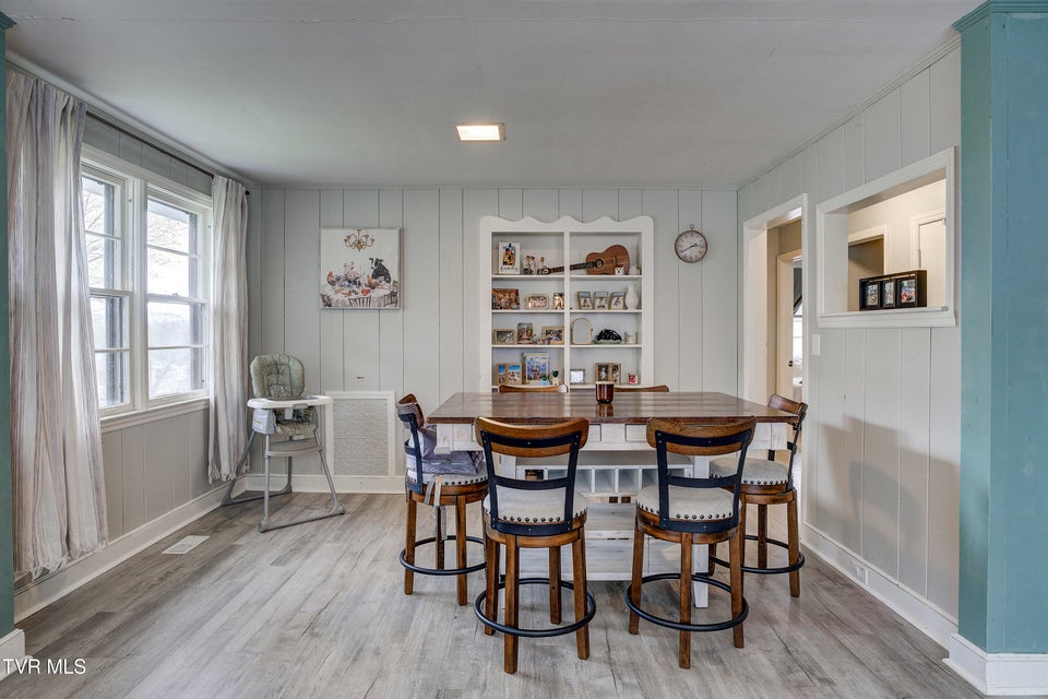 Photo #11: 307 Walker Street