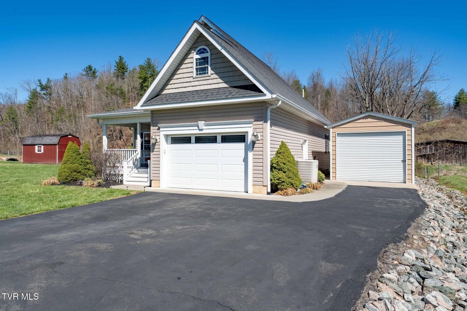 Photo #3: 2144 Highway 421 N 