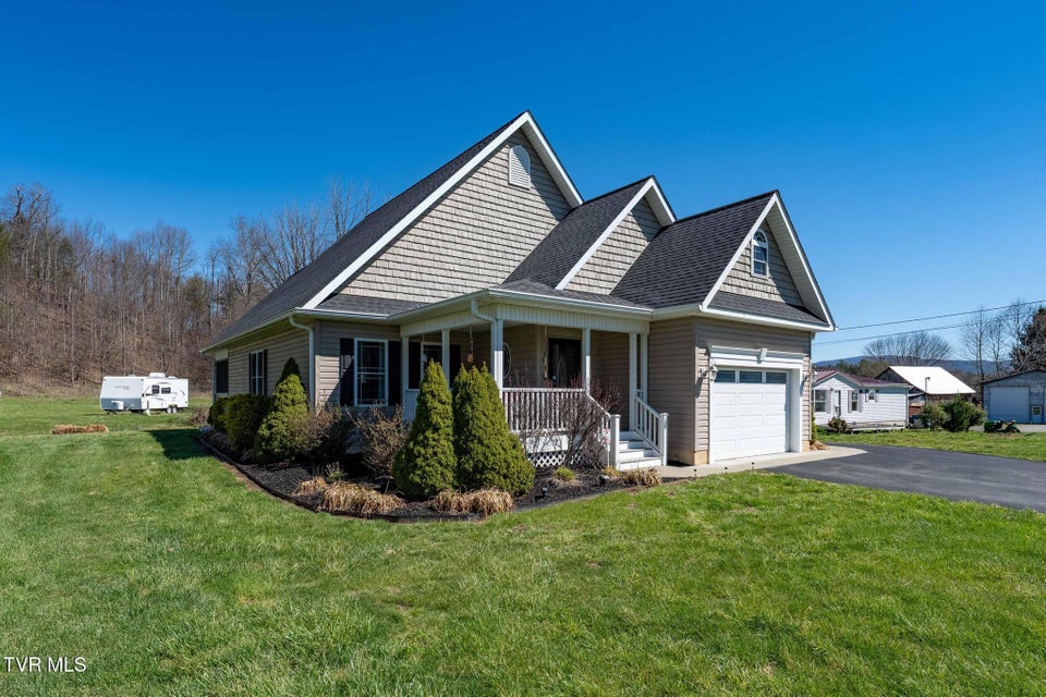 Photo #4: 2144 Highway 421 N 