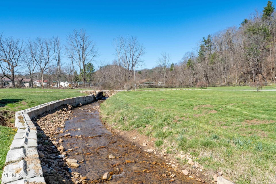 Photo #9: 2144 Highway 421 N 