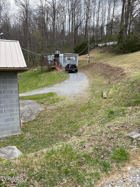 Photo #3: 131 Russell Hill Road