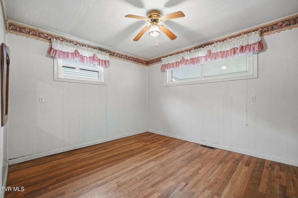 Photo #18: 1333 Dante Road