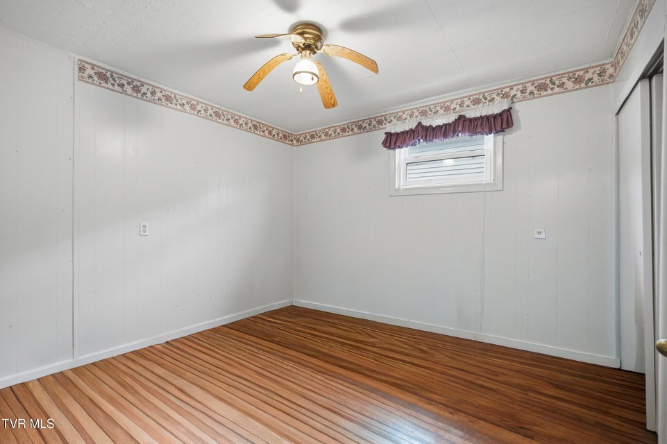 Photo #19: 1333 Dante Road