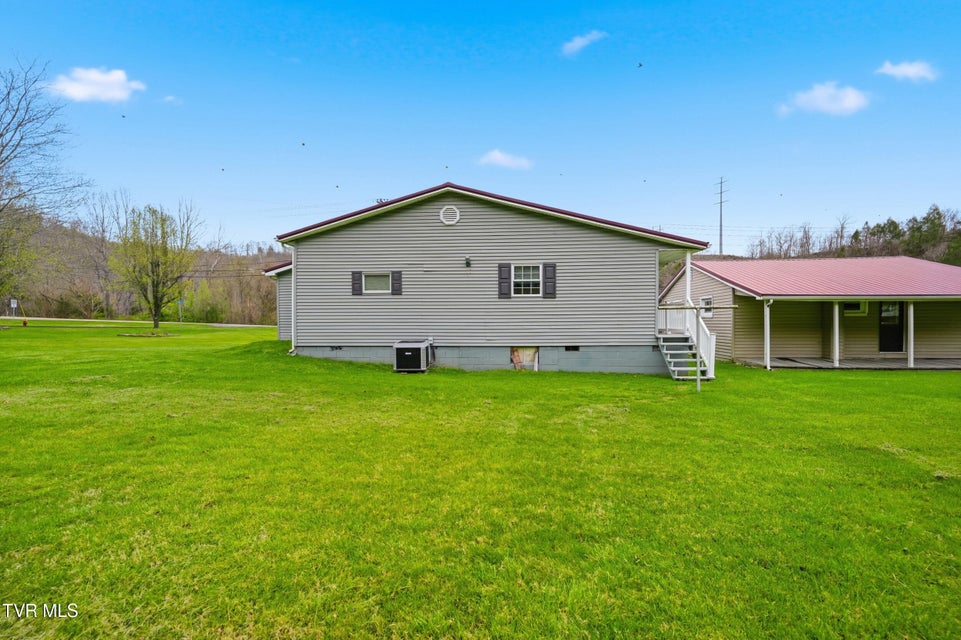 Photo #25: 1333 Dante Road