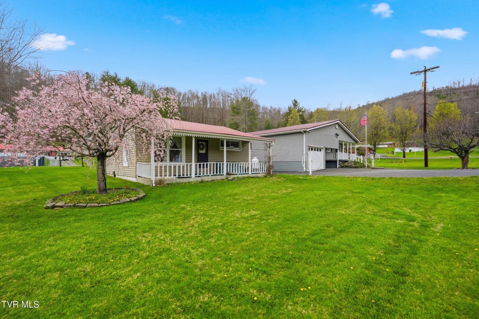 Photo #26: 1333 Dante Road