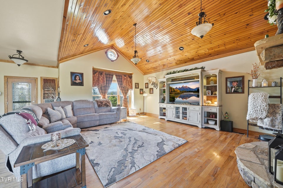 Photo #21: 1292 Pump Springs Road