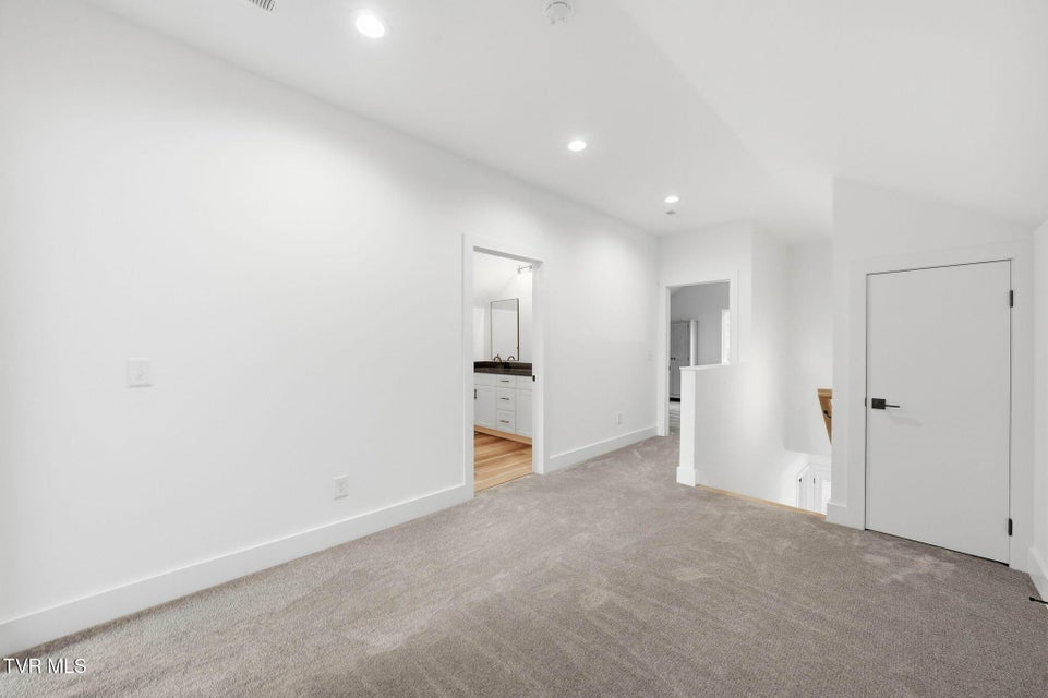 Photo #31: 416 Pettyjohn Road