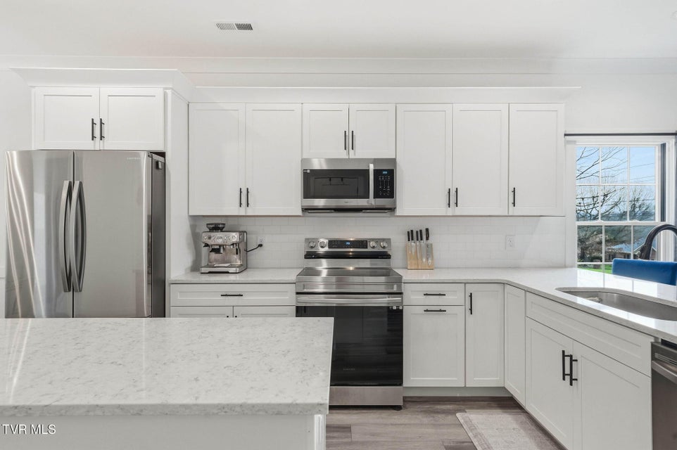 Photo #19: 416 Pettyjohn Road