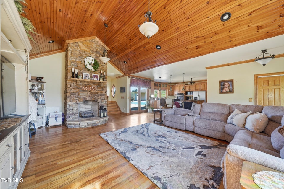 Photo #25: 1292 Pump Springs Road