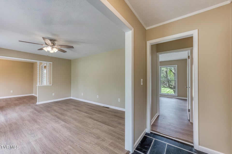 Photo #15: 5509 Memorial Boulevard