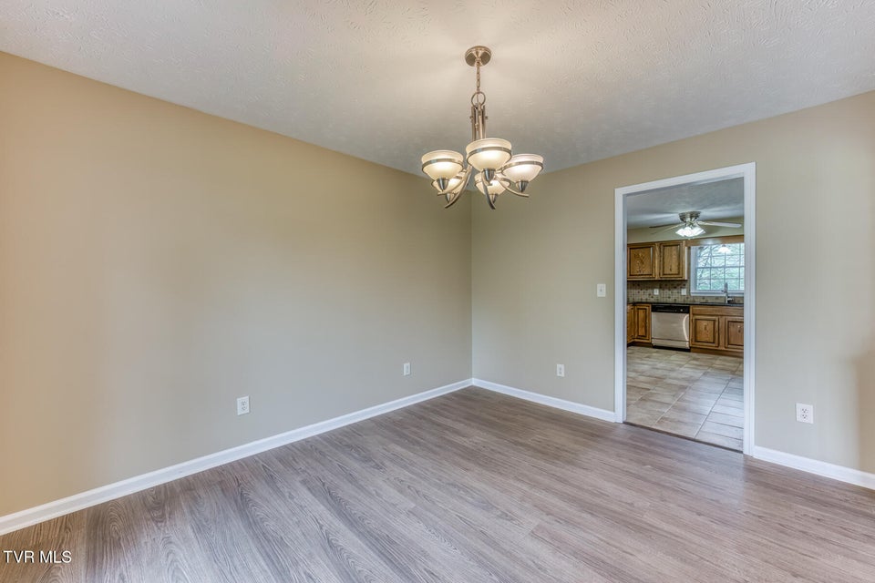 Photo #20: 5509 Memorial Boulevard