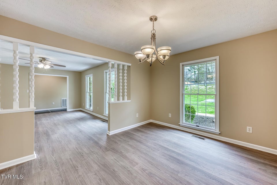 Photo #22: 5509 Memorial Boulevard