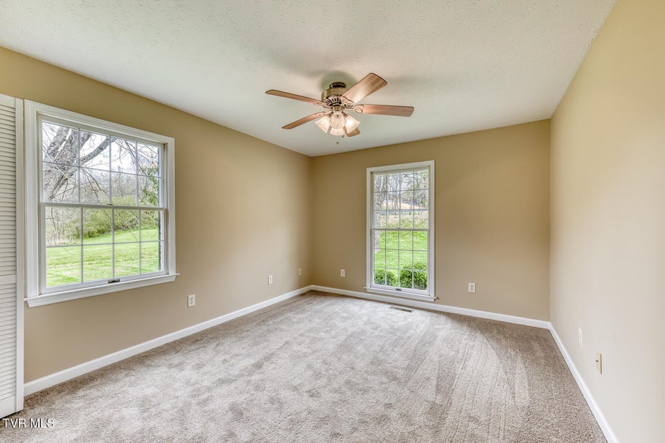 Photo #37: 5509 Memorial Boulevard