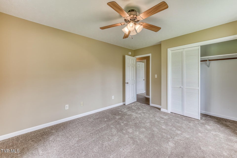 Photo #38: 5509 Memorial Boulevard