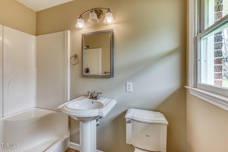 Photo #41: 5509 Memorial Boulevard