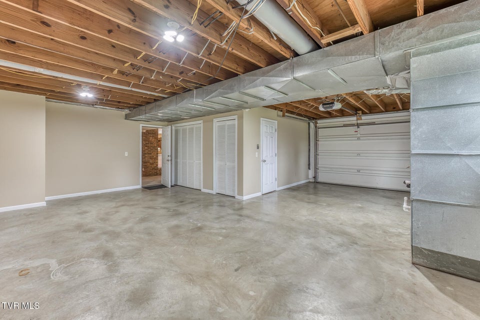 Photo #44: 5509 Memorial Boulevard