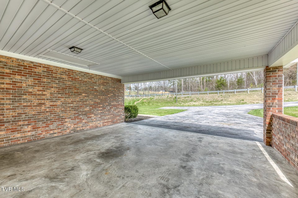 Photo #11: 5509 Memorial Boulevard