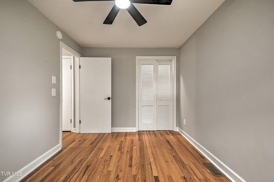 Photo #24: 1002 Lincoln Avenue