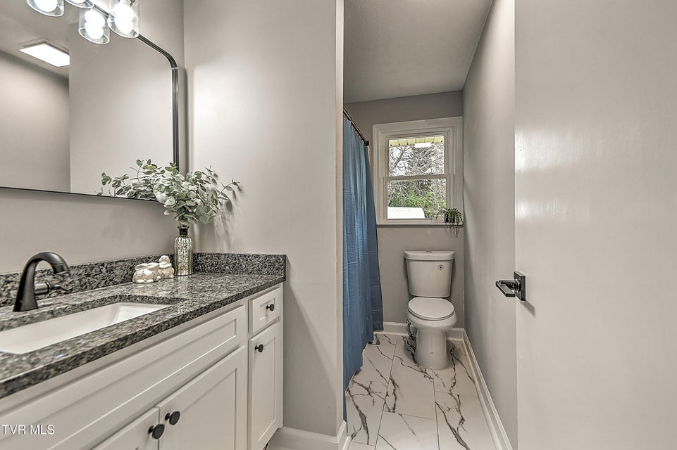 Photo #25: 1002 Lincoln Avenue