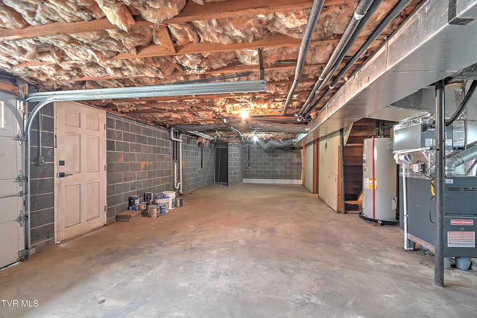 Photo #32: 1002 Lincoln Avenue