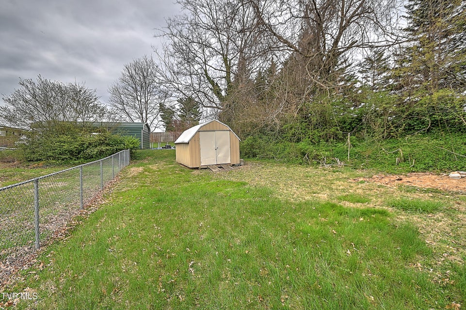 Photo #36: 1002 Lincoln Avenue