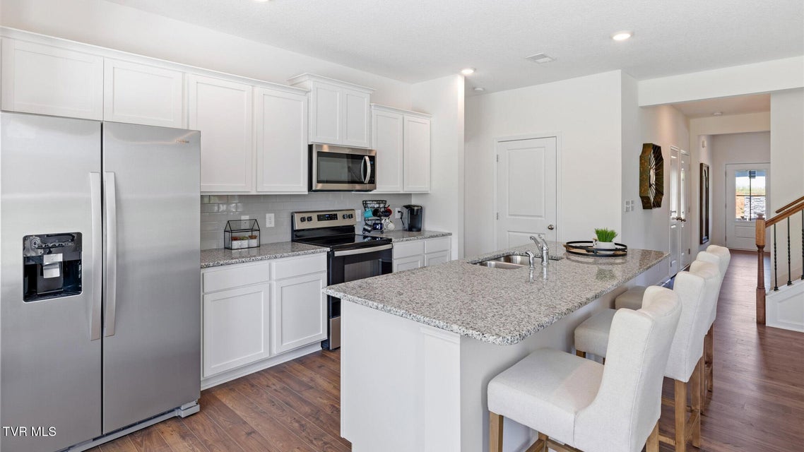 Photo #2: 9 Morsel Court 