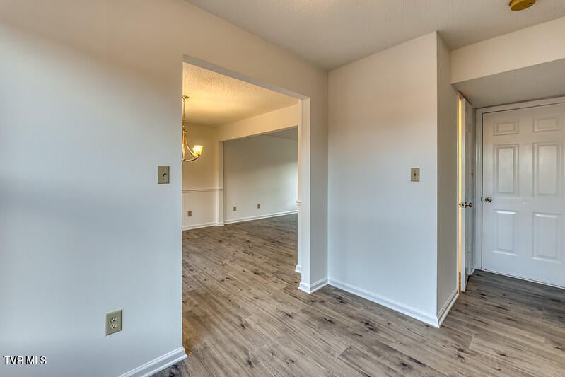 Photo #11: 1725 Lakeview Drive