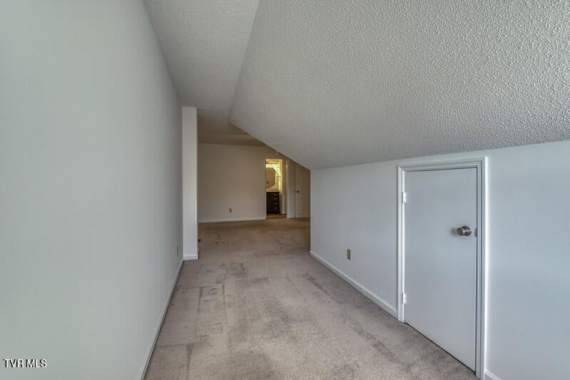 Photo #22: 1725 Lakeview Drive