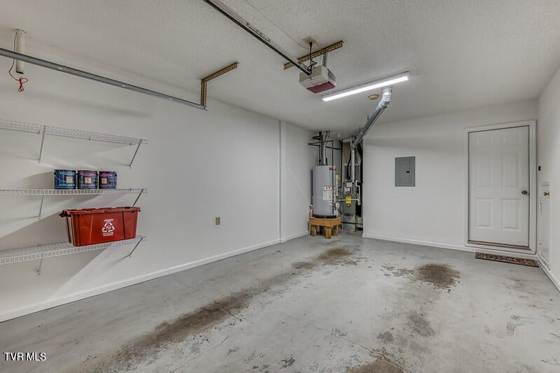 Photo #26: 1725 Lakeview Drive