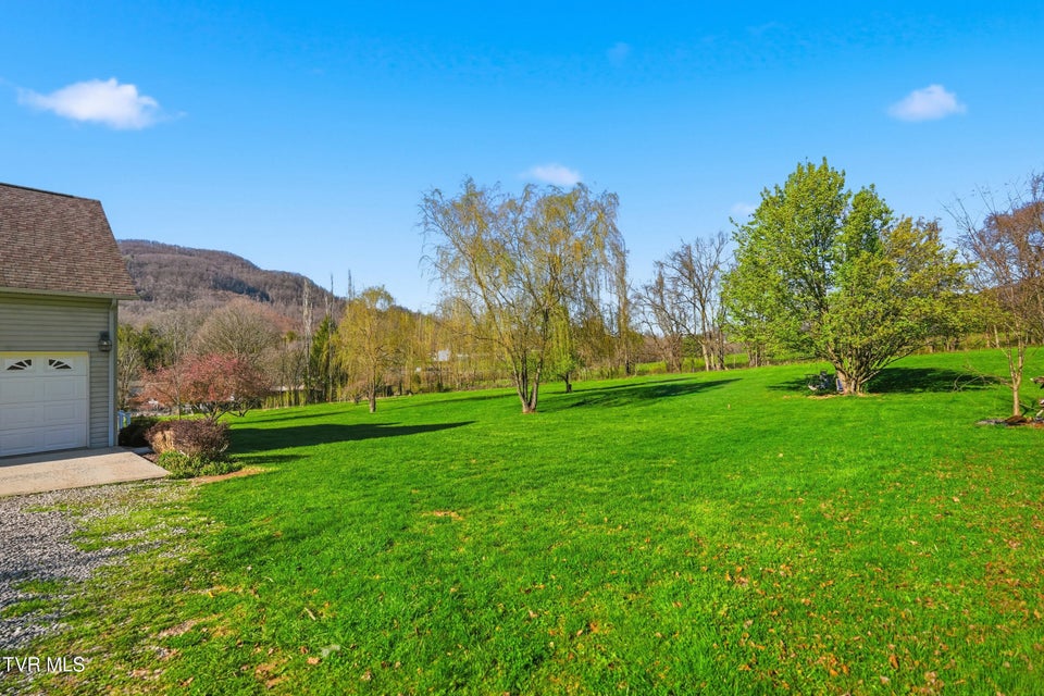 Photo #59: 235 Cottontail Drive