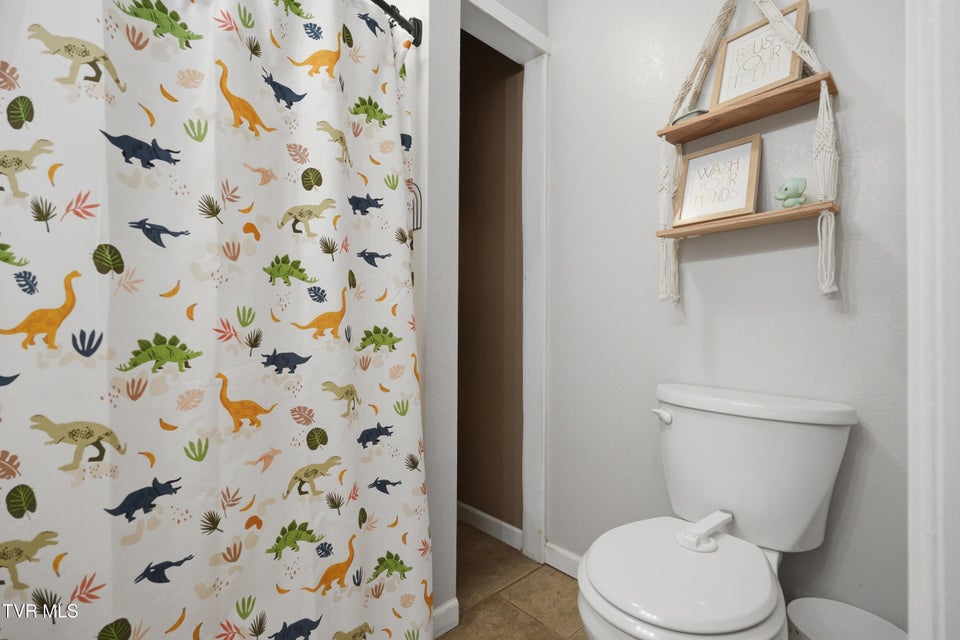 Photo #38: 235 Cottontail Drive