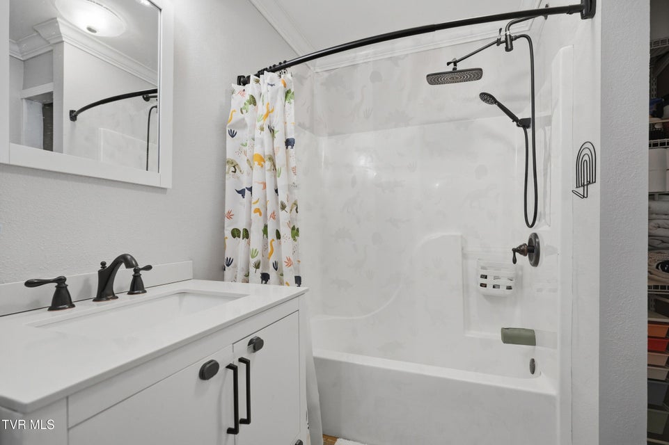 Photo #39: 235 Cottontail Drive